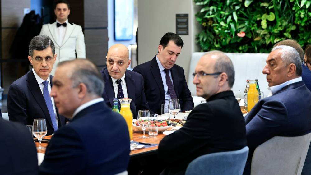 Ի՞նչ է քննարկել Նիկոլ Փաշինյանը խոշոր գործարարների հետ