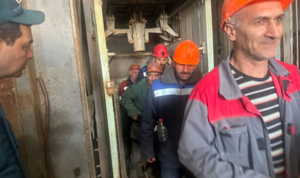 Ինչպես են Ավանի աղի հանքի ստորգետնյա հորանից դուրս բերվել աշխատակիցներն ու բուժառուները. Նոր մանրամասներ