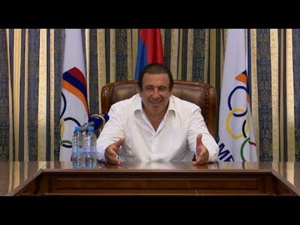 ՀԱՕԿ նախագահ Գագիկ Ծառուկյանն ընդունել է աննախադեպ հաջողություն գրանցած երիտասարդ ըմբիշներին