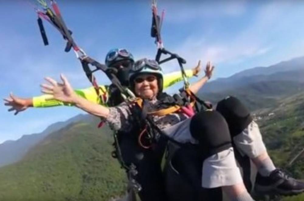 Թայվանում 93-ամյա կինը թռչել է պարապլանով