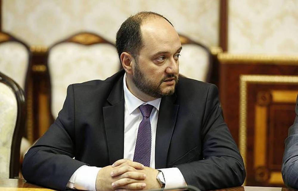 Նվաստացնում էին շեֆերը, գործընկերները չեն կարող նվաստացնել․ Արայիկ Հարությունյան