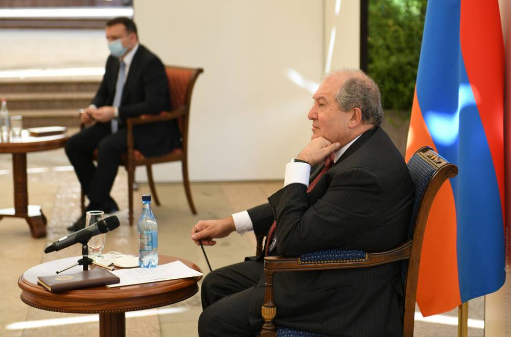 Արմեն Սարգսյանը հանդիպել է զբոսաշրջության ոլորտի ընկերությունների ղեկավարների հետ