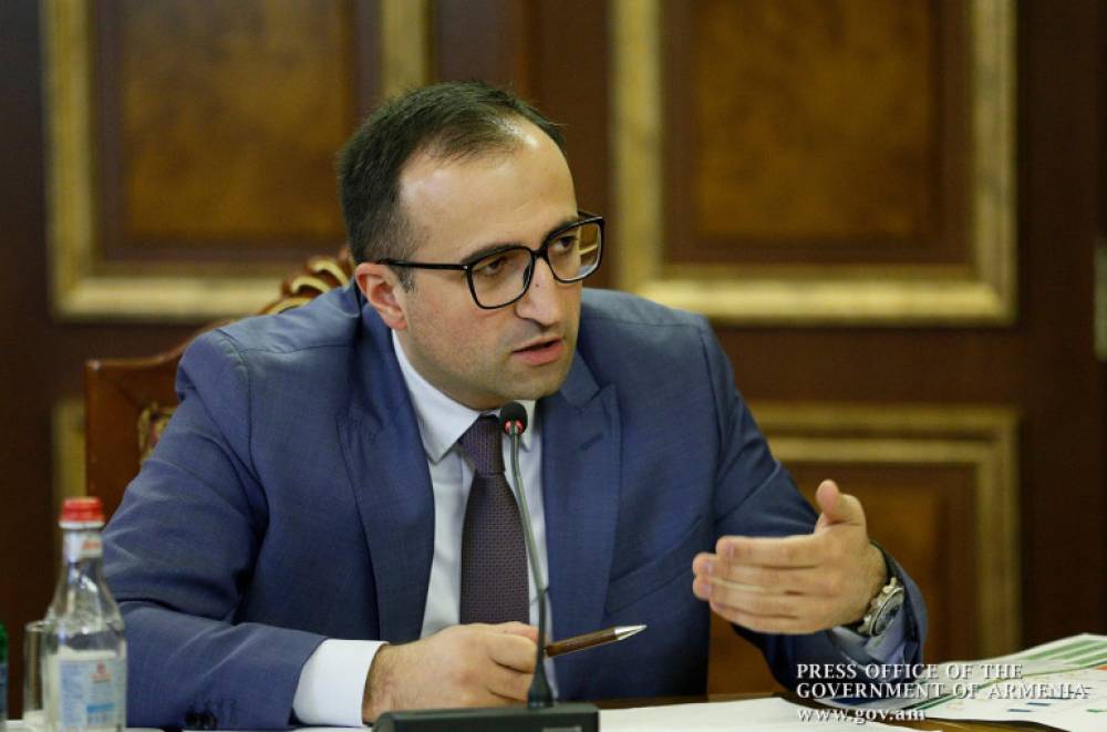 Այս պահին վարակվածներից 300-ը ծանր վիճակում են, 68-ը՝ ծայրահեղ ծանր. Արսեն Թորոսյան