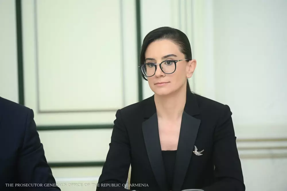 Ինչու է Աննա Վարդապետյանն իր ձեռքը վերցրել ԱԱԾ-ի ու Հակակոռուպցիոն կոմիտեի վերահսկողությունը. «Ժողովուրդ»