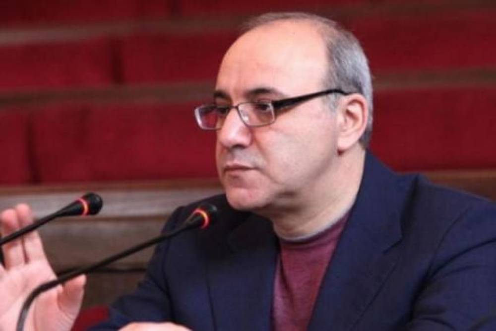 Ի՞նչ է հուշում Գուրգեն Արսենյանի անցյալը «դիվանագիտական» ապագայի մասին․ «Իրավունք»