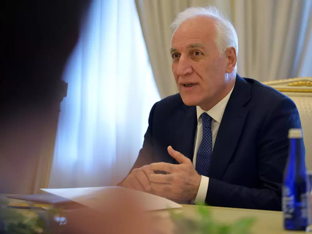 Վահագն Խաչատուրյանը մոռացել է իր պարտականությունների մասին. ինչով է զբաղված նա. «Ժողովուրդ»