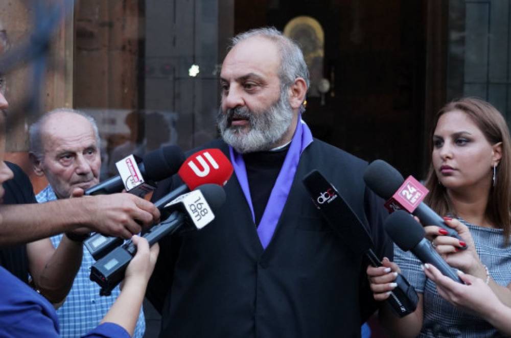 Հայաստանի Հանրապետությունն իշխանություն չունի․ Բագրատ Սրբ шզան