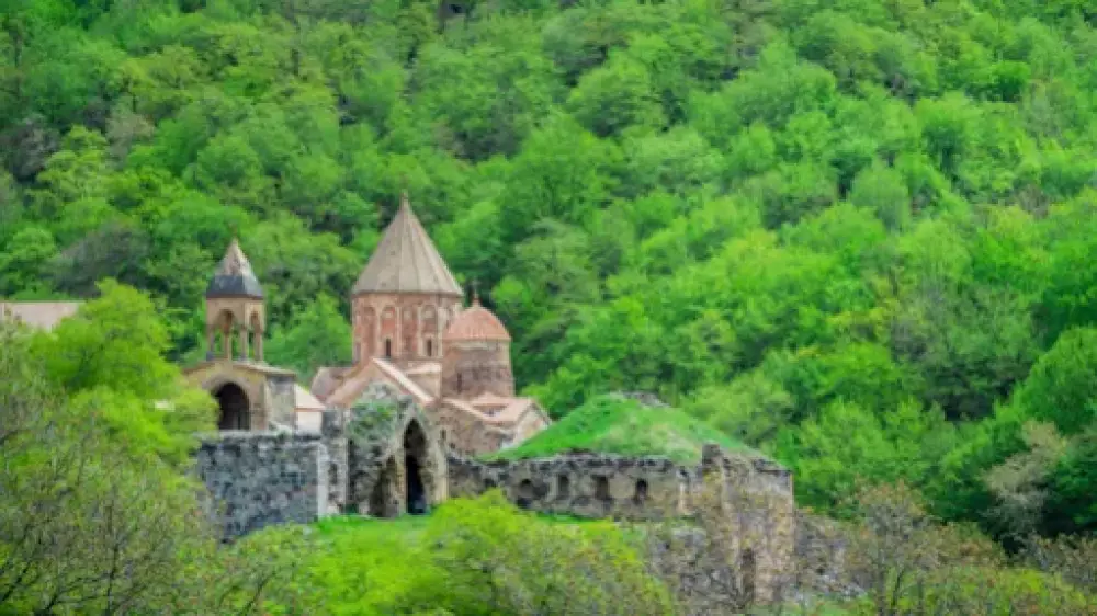 2020-ից ի վեր ադրբեջանցիներն ավերել են հայկական պատմամշակութային 570-ից ավելի նմուշ