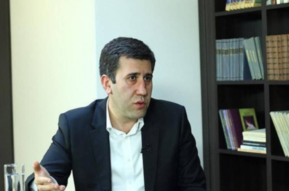 «Ոտնամանի գործով» մեղադրվող արցախցի Նարեկ Թևոսյանի խափանման միջոցը փոխվեց․ Փաստաբանը մանրամասներ է հայտնում
