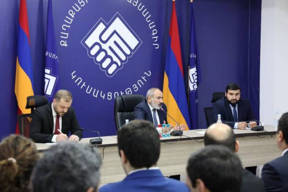 Փաշինյանը կոշտ խոսակցություն է ունեցել ՔՊ-ականների հետ․«Հրապարակ»