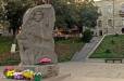 Օկուպացված Ստեփանակերտի կենտրոնում ադրբեջանցիներն ոչնչացրել են Բեկոր Աշոտի հուշարձանը