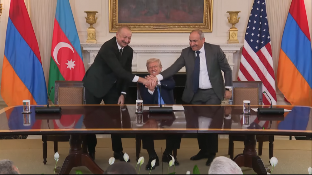 Փաշինյան․ «Հայաստանի և Ադրբեջանի միջև խաղաղություն է հաստատվել, սիրելի՛ ժողովուրդ, արդեն ապրում ենք «նոր Հայաստանում»
