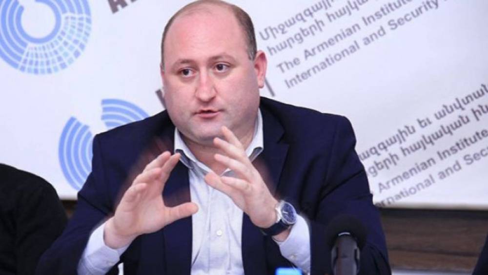 Թրամփը կարող է ձգձգել բանակցություններն ու պայմանագրի կնքման գործընթաց. Միջազգայնագետ