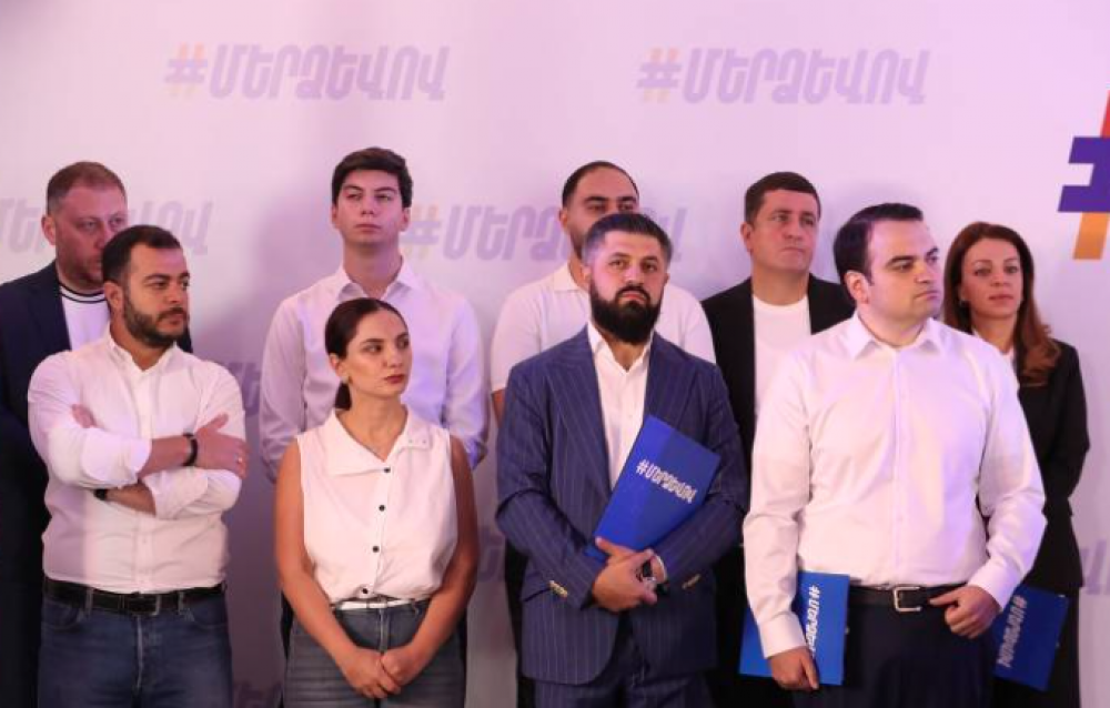 Կարապետյանների վերադարձը փոթորկել է մարզը․ «Հրապարակ»