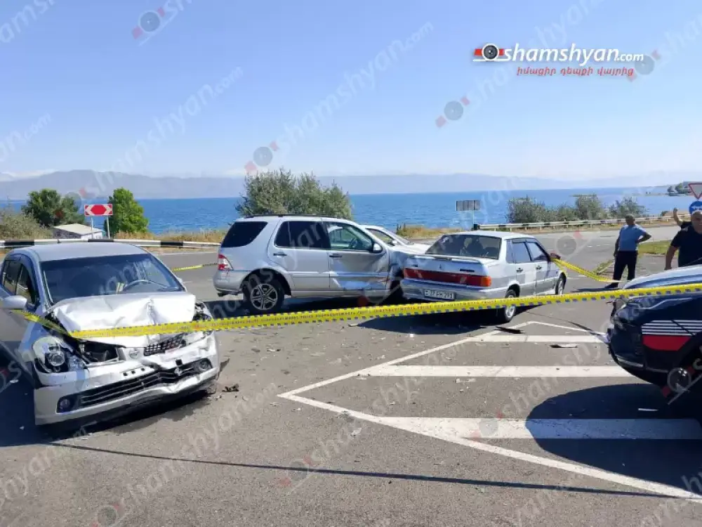 Սևան-Մարտունի ավտոճանապարհին բախվել են «Mercedes»-ը, «Nissan Tiida»-ն և «Լադա»-ն․ կան տուժածներ