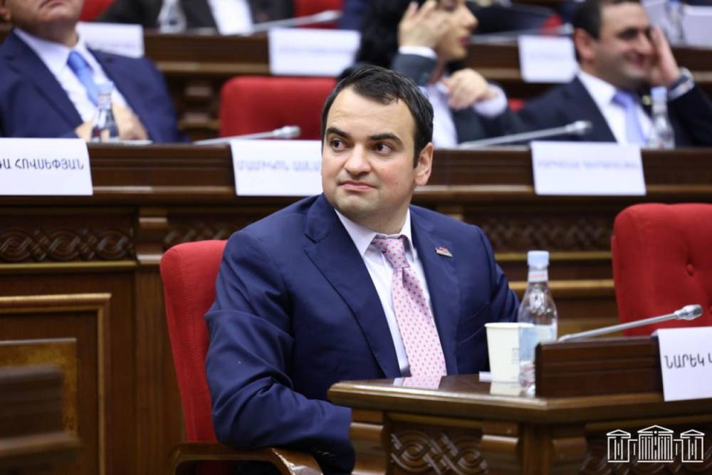 Նարեկ Կարապետյանի աղմկահարույց որոշման պատճառը․ «Հրապարակ»