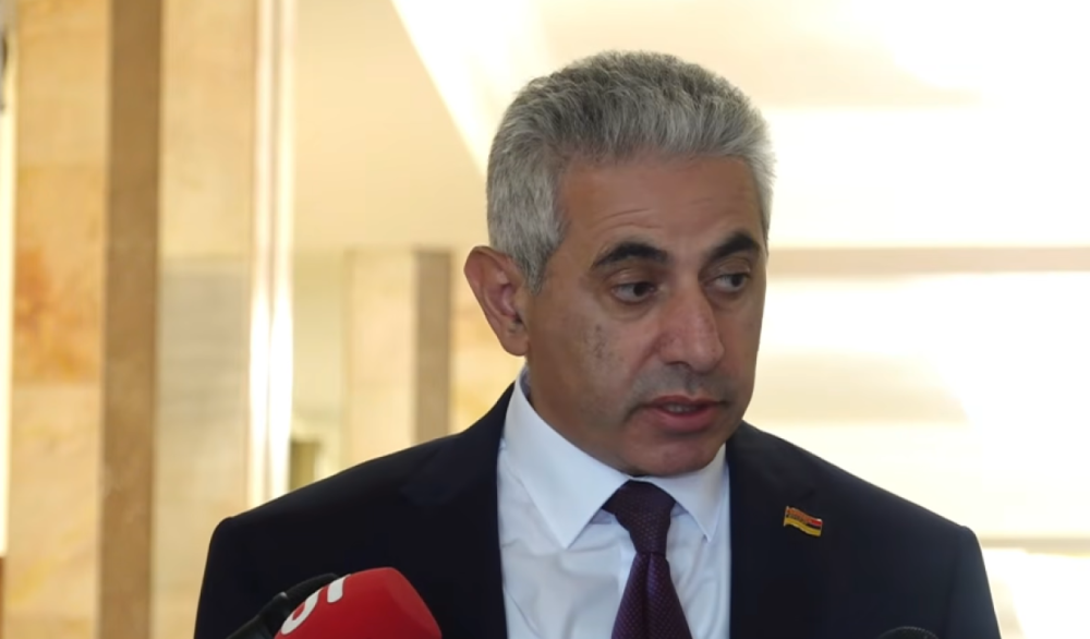 ՀՀ իշխանությունները ՀԱՊԿ-ի հետ հարաբերություններում ցուցաբերել են տարօրինակ վարքագիծ. դա դրսևորվել է դեռևս այն պահին, երբ ՀՀ-ում ձերբակալվեց ՀԱՊԿ-ի գլխավոր քարտուղար Յուրի Խաչատուրովը. Ղազարյ