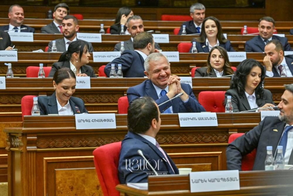 ԱԺ-ում բաշխվեցին մշտական հանձնաժողովների նախագահների պաշտոնները