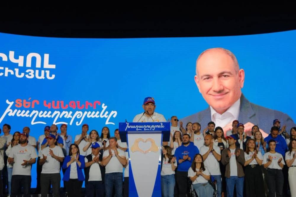 ՔՊ-ականները լուռ վայելում են ադրբեջանական «հաճոյախոսությունը»