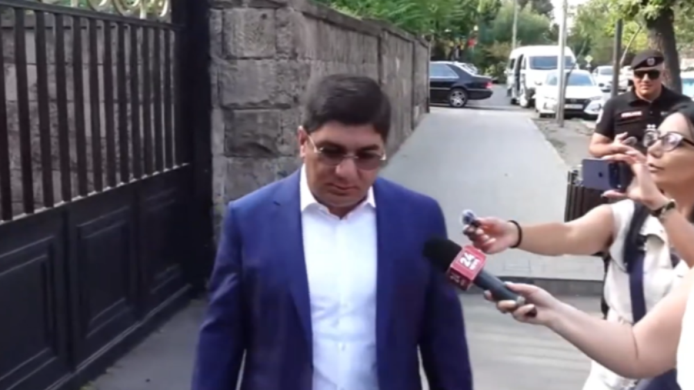 Ծառայելու եմ մեր ժողովրդի, երկրի ազգային շահերին, ոչ թե այլ պետությունների շահերին. Մեսրոպ Մանուկյան