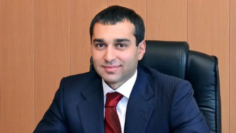 Հովիկ Աբրահամյանի որդին՝ Գագիկ Ծառուկյանի փեսան, ձերբակալվել է սպшնություն պատվիրելու մեղադրանքով