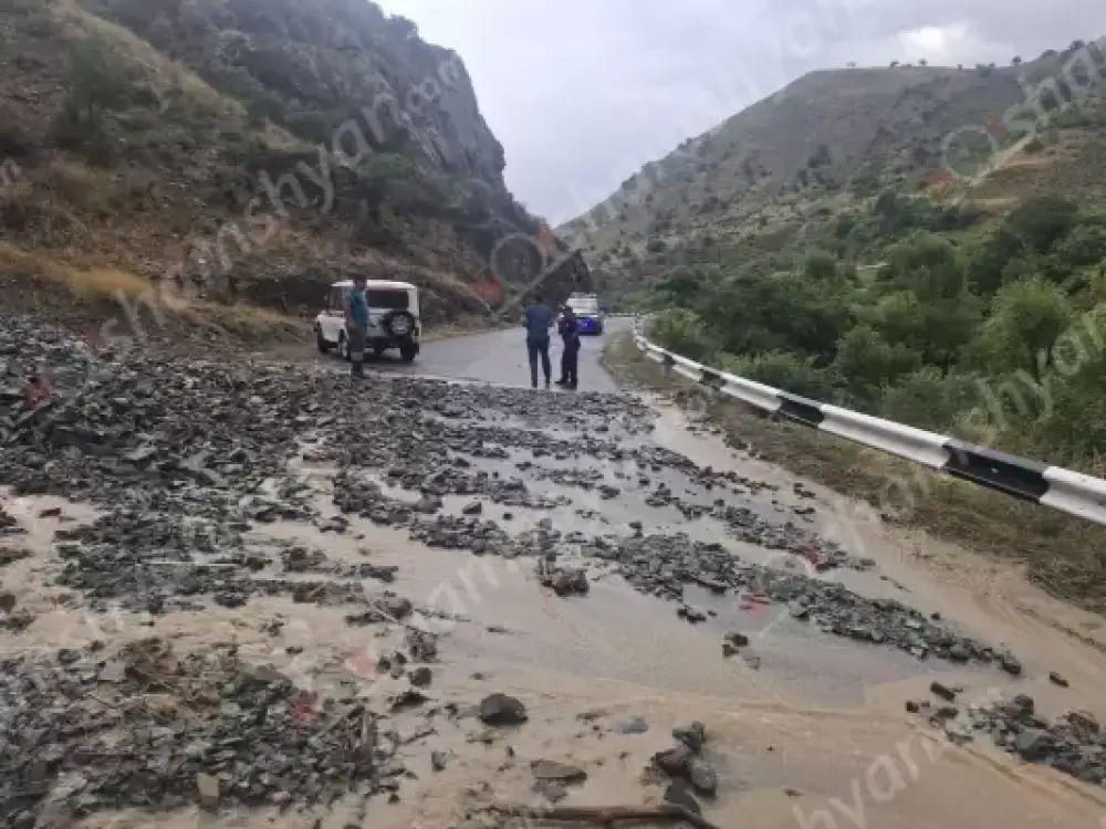 Եղեգիս-Հերմոն ճանապարհին հորդառատ անձրևի հետևանքով տեղի է ունեցել քարաթափում․ դարձել է ոչ երթևեկելի