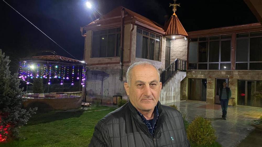 Զոհողությունների գնով Արցախը պահե՞լն էր ճիշտ, թե՞ Երևանում կամ Հայաստանի ծայրամասային որևէ գյուղում մի դպրոց կամ մանկապարտեզ կառուցելը. Սենոր Հասրաթյան