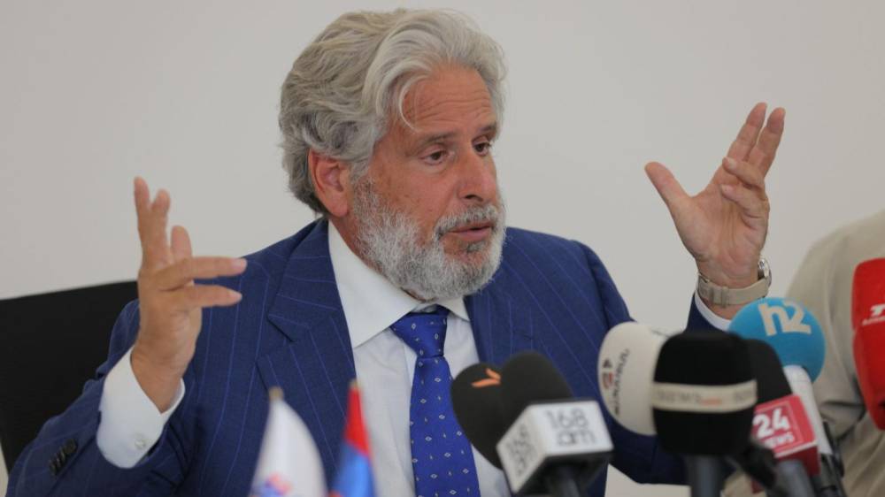 ՄԻԵԴ-ն ընդգծել է, որ նախաքննական մարմնի կողմից նման կադրերի միտումնավոր տարածումը դուրս է գալիս հանրությանը սոսկ տեղեկացնելու թույլատրելի սահմաններից. Ամստերդամ