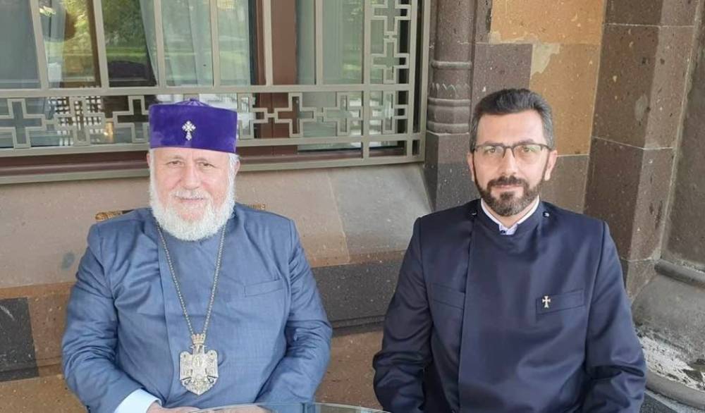 Վեհափառ Հայրապետի միջոցով է Սուրբ Հոգու շնորհները բաշխվում մեր եկեղեցում ու ազգի վրա. Տեր Մաղաքիա