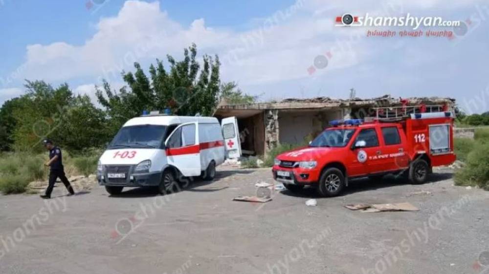 Ողբերգական դեպք՝ Մեծամորում. պատվանդանի վրա տեղադրված երկաթե նախշազարդի վրայից փրկարարները իջեցրել են տղամարդու մшրմինը