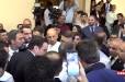 Ղալումյան, էն կողմ գնա․ արի հլը տղավարի խոսանք․ ՔՊ-ականները միջանցքում հաշիվ են պարզում