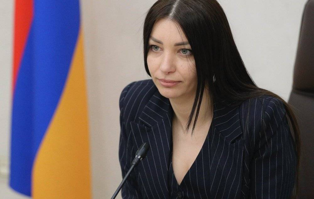 Հասմիկ Հակոբյանի ճեպազրույցը. ուղիղ