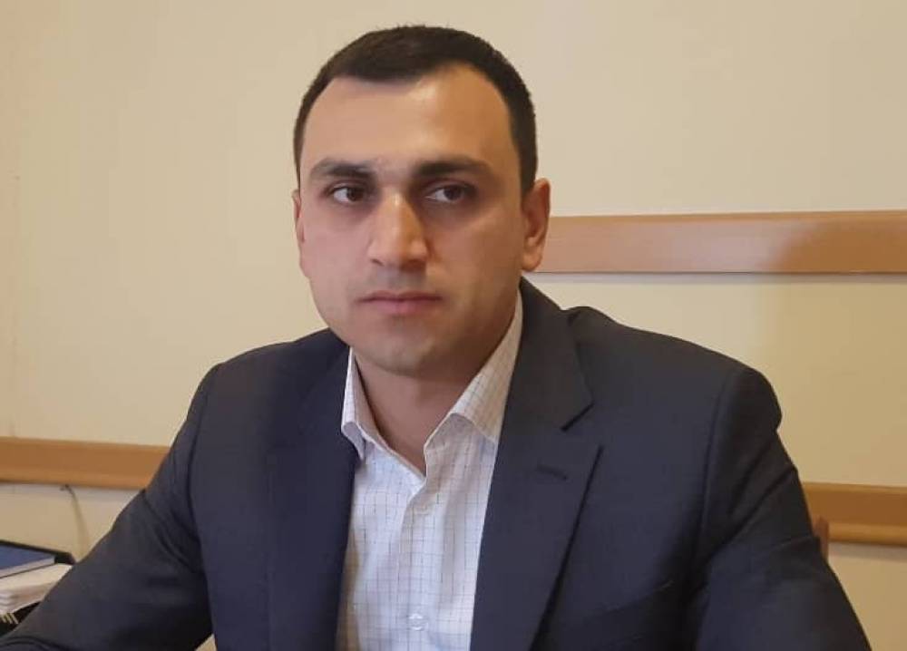 Էջմիածնի քաղաքապետն ու փոխքաղաքապետն ակցիայի մասնակիցների կողքին են  (տեսանյութ)