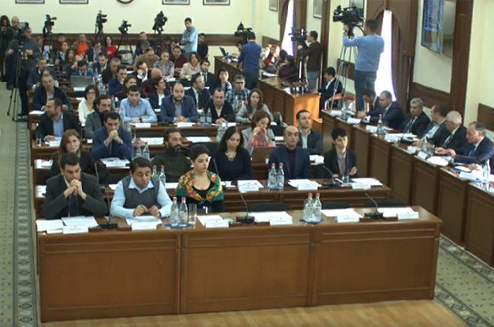Երևանի ավագանին «ՀՀ հաշմանդամային սպորտի ֆեդերացիային» նվիրեց շինություն՝ մարզասրահ հիմնելու նպատակով.