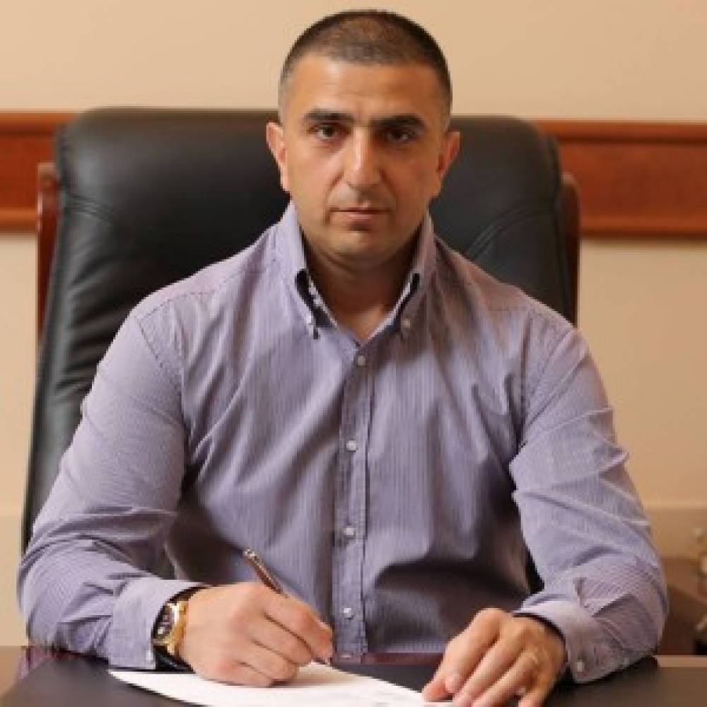Պալաչի ընկերները պատռում են նրա դիմակը. սկանդալային մանրամասներ նրա մութ անցյալից. (տեսանյութ)