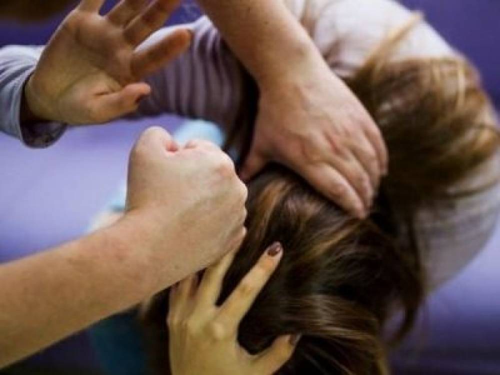Տավուշի մարզում ամուսինը խանդի հողի վրա կտրել է կնոջ պարանոցը. գործը դատարանում է