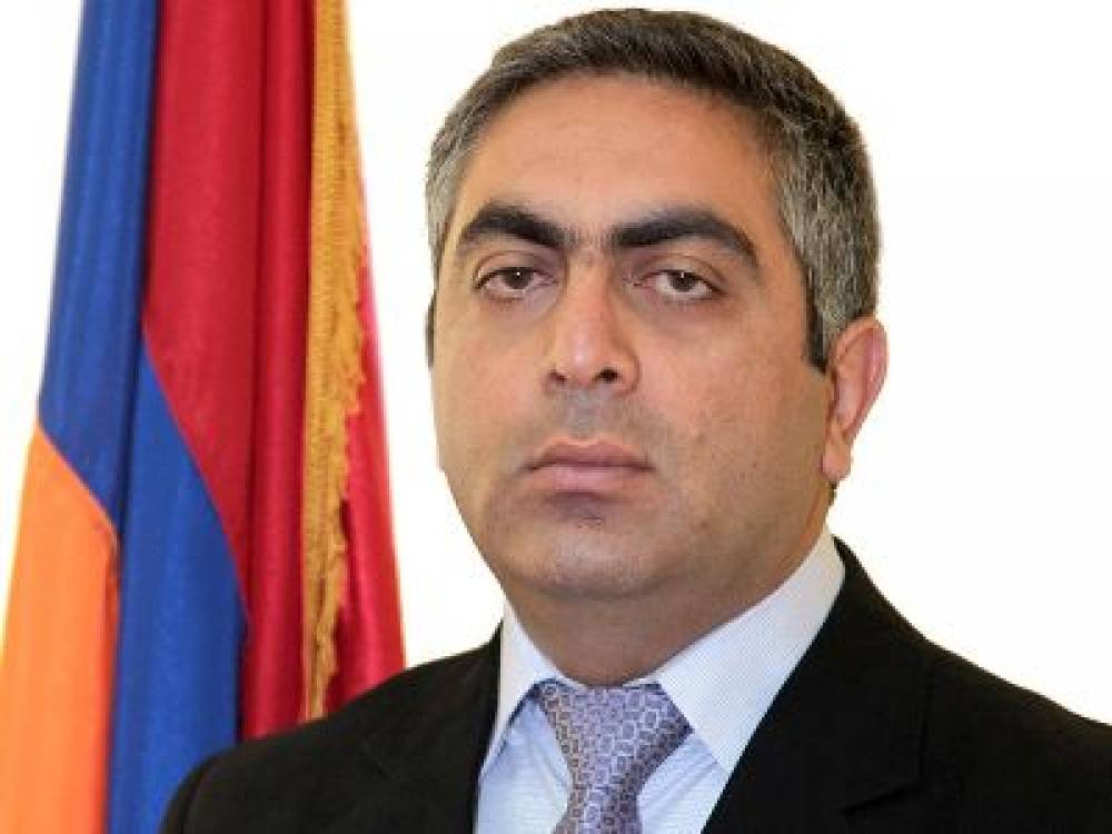 Արծրուն Հովհաննիսյանի պարզաբանումը՝ զինծառայողների շարային կարգով քվեարկելու մասին