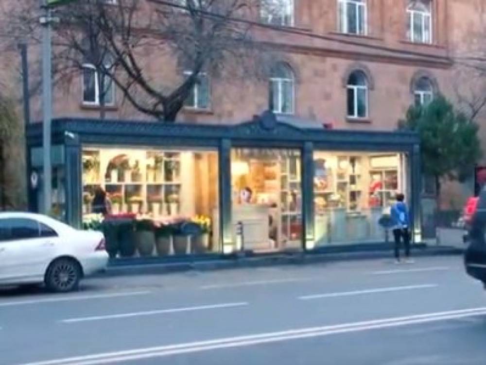 Տեսահսկող սարքերը ֆիքսել էին կասկածյալին․ ծաղկի խանութ թալանողը հայտնաբերվել է