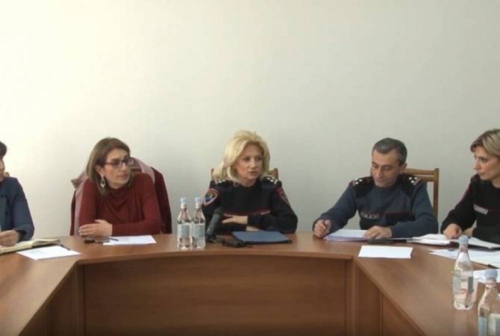 Ոստիկանությունում քննարկել են թափառաշրջիկ երեխաների հայտնաբերման խնդիրը