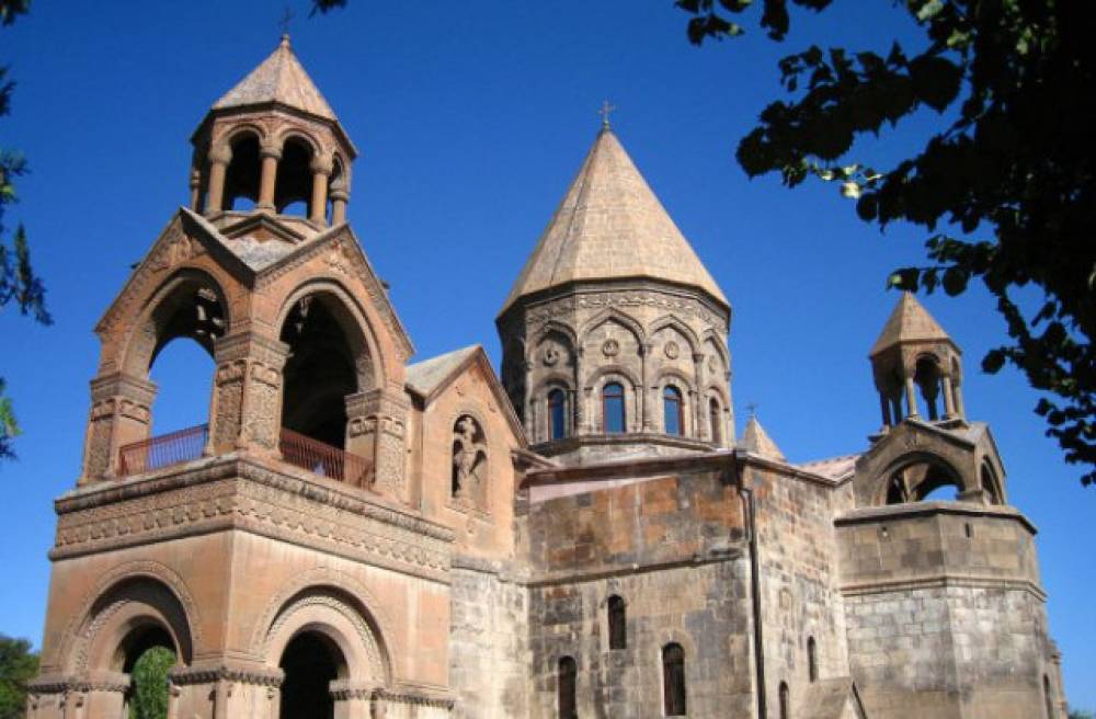 Հրապարակվել է Ամանորի և Սուրբ ծննդյան տոների առիթով կատարվելիք արարողությունների ժամանակացույցը
