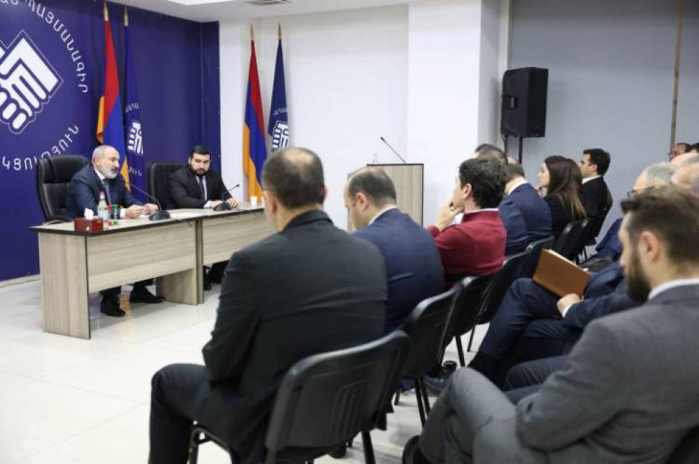 Երբ օրվա իշխանությունները քննարկում են ինքնիշխանությունն ու անկախությունը, ուրեմն... արդեն վախենալու է․ «Փաստ»