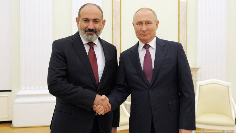 Պուտինը ՀՀ նախագահին ու վարչապետին շնորհավորել է Ամանորի կապակցությամբ