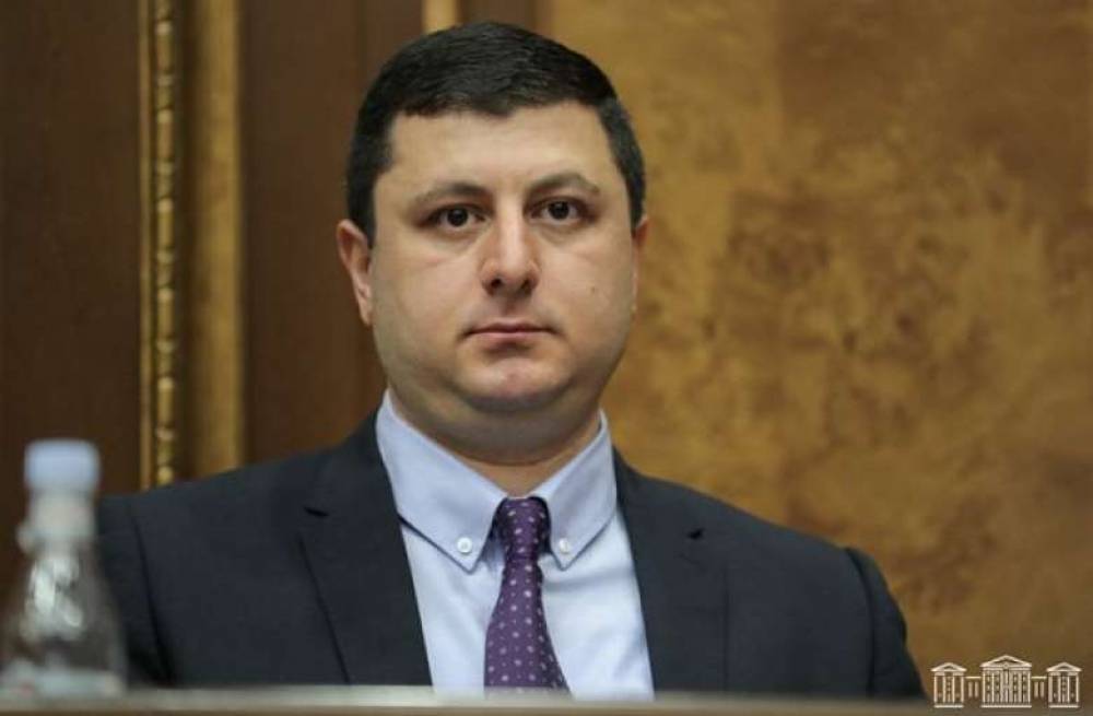 Հայաստանն այսօր նման է խորտակվող նավի, որի նավապետը միայն սեփական կյանքի մասին է մտածում