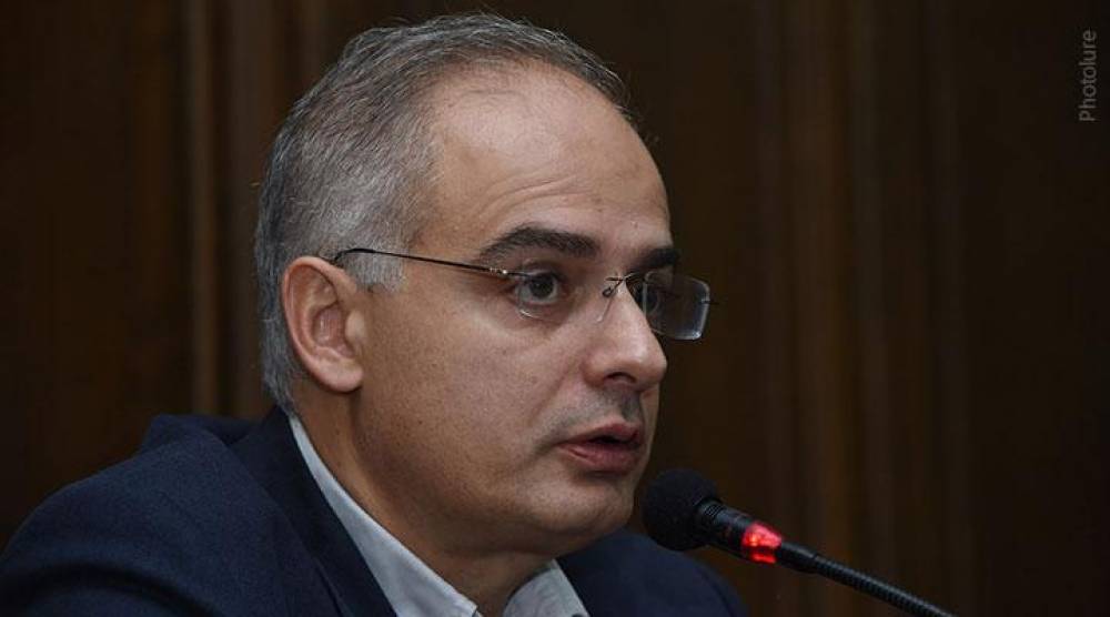 Սուրեն Պապիկյանը ՏԻՄ-երում ճնումներ է գործադրում՝ օգտագործելով բանակի ռեսուրսները. Լևոն Զուրաբյան