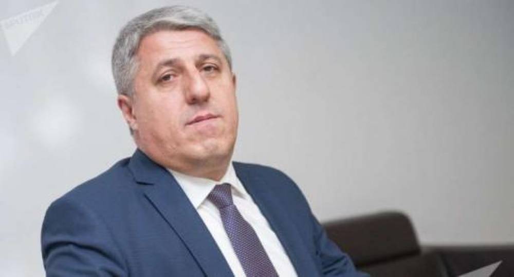 Գանձակեցին չի ընկալում՝ ինչու ապրի քարուքանդ քաղաքում,երբ Վարանդայում շքեղ օդանավակայան է կառուցվում