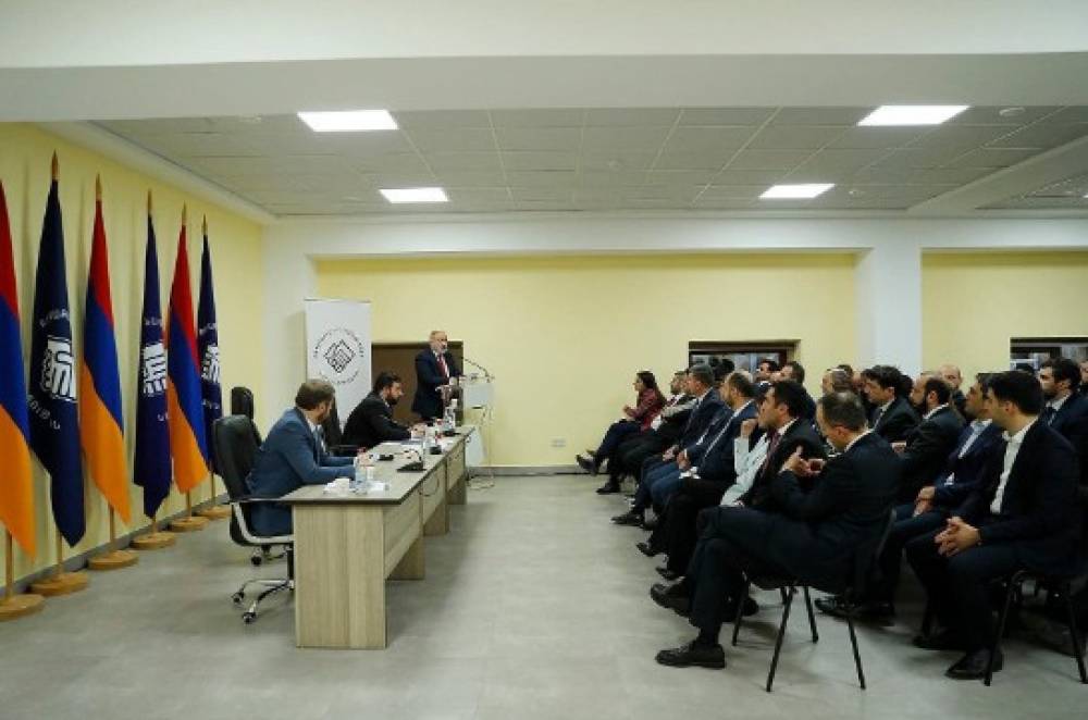 ՔՊ-ն Գյումրիում ժողով է արել, Փաշինյանը հանդես է եկել ելույթով, խոսել են արտաքին քաղաքական հարցերից
