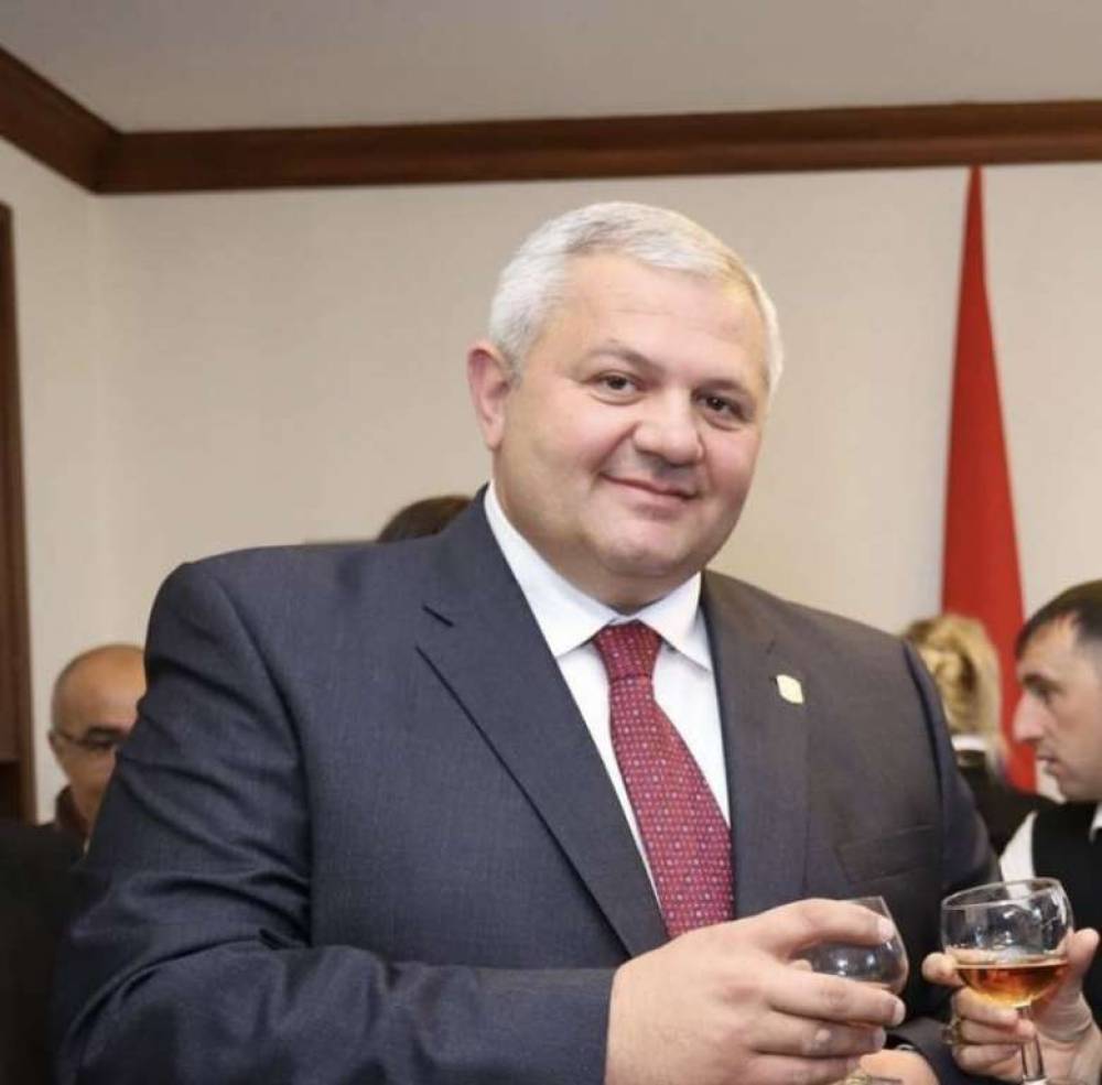Եվս մեկ տարի Վանաձորն ընթացավ ճակատագրի անորոշ ուղով. Մամիկոն Ասլանյան