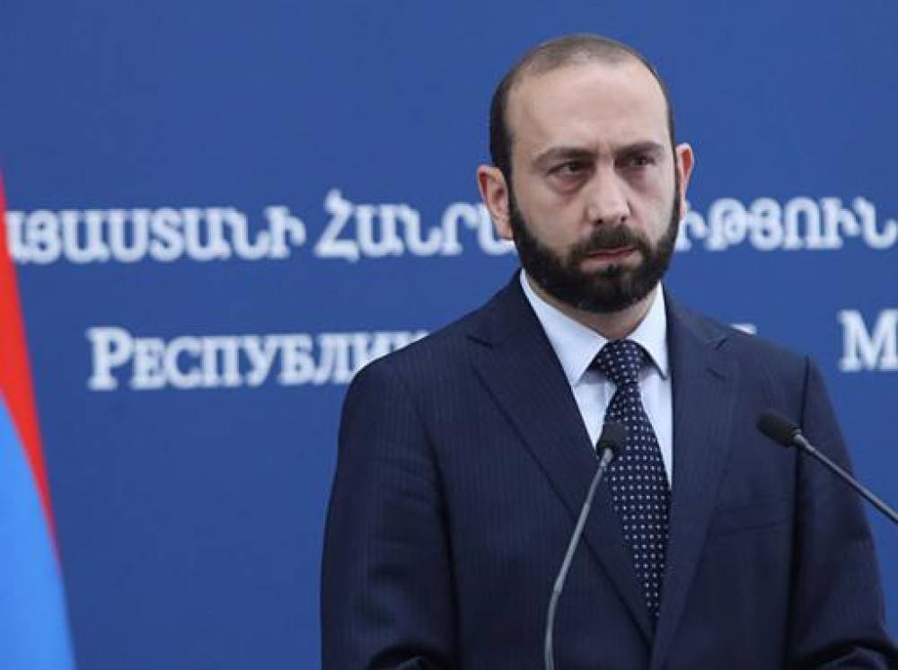 Երևանն ու Բաքուն քննարկում են զորքերը պետական ​​սահմանից դուրս բերելու հարցը, որոշում դեռ չկա