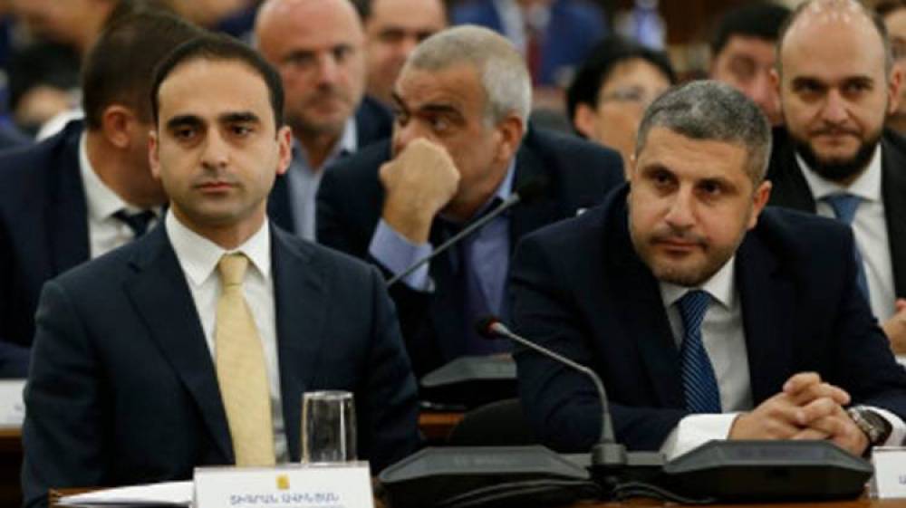 Ավինյանին փոխարինում են Փամբուխչյանո՞վ․ «Հրապարակ»