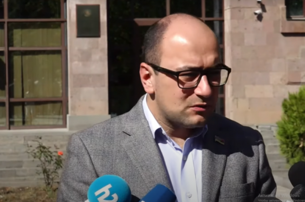 Փաշինյանը՝ ինչպես հնագույն մասնագիտության ներկայացուցիչը, փող վերցրել է բոլոր նրանցից, ով տվել է